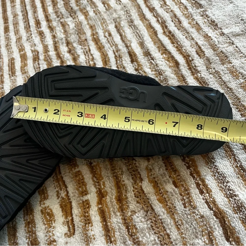 UGG Black Fluff Yeah Clog Plush Slippers (Kids 1-2?)